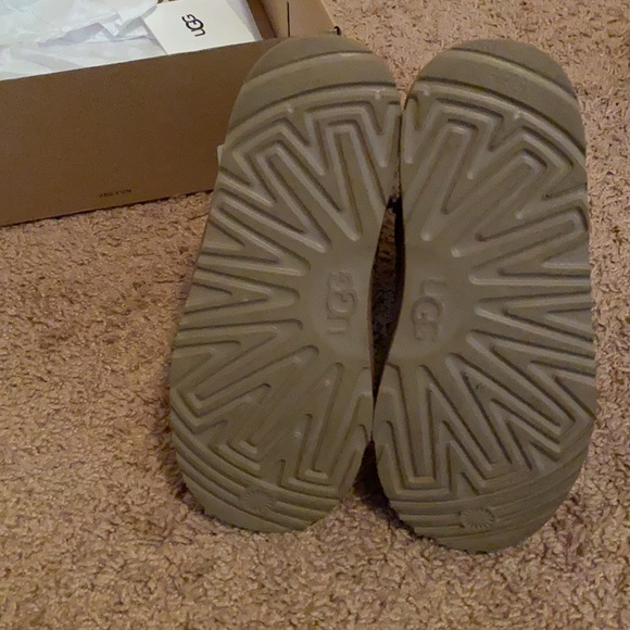 Classic glitter leopard Ugg boot - Picture 3 of 5